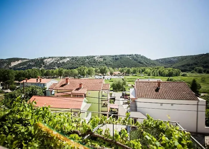 דירה 1 Bedroom Awesome In *